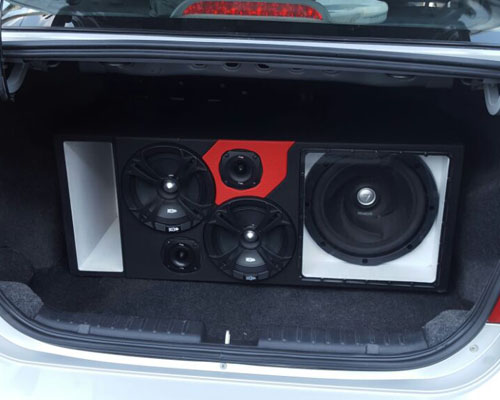 Columna montaje sonido Chevrolet Aveo